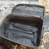 چمدان|کیف، کفش، کمربند|مشکین‌دشت, |دیوار