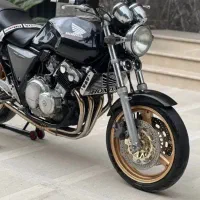 سی بی ۴۰۰ هایپر مدل ۲۰۰۰