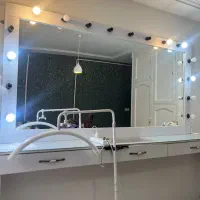 اینه لامپدار