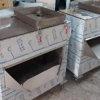 دستگاهچی ارائه‌دهنده دستگاه‌ انار دون‌کن نسل جدید