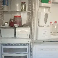 یخچال فریزر سفید