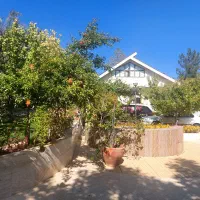 نگهبانی و سرایداری و باغبانی باغشهر در نزدیک شیراز|استخدام سرایداری و نظافت|بیضا, |دیوار