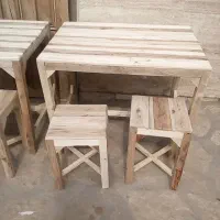 میز و صندلی چوبی