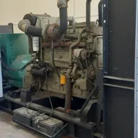 ژنراتور کامینز کاتی ۱۹ و ولووfh و ۲تا ژنراتور خالی