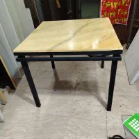 میز پایه فلز