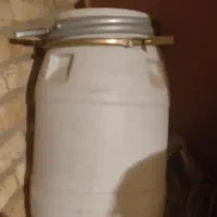 بشکه بزرگ ۲۰۰لیتری مناسب ذخیره آب