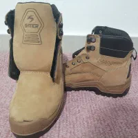 کفش و کاپشن