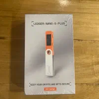 کیف پول سخت‌افزاری لجر (Ledger Nano S Plus)