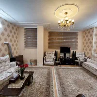 مبل دست دو راحتی سالم|مبلمان خانگی و میز عسلی|اصفهان, باغ زرشک|دیوار