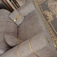 مبلمان ۷ نفره راحتی سالم و تمیز در حد نو