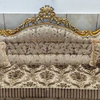 مبلمان سلطنتی اصل در حد نو همراه جلو مبلی و عسلی|مبلمان خانگی و میز عسلی|دامغان, |دیوار