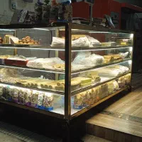 فروش ویترین شیرینی قنادی و فانتزی خشک و خمیرگیر