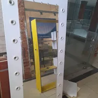 آینه لامپ دار