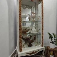 بوفه و ساعت