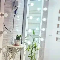 آینه آرایشگاه