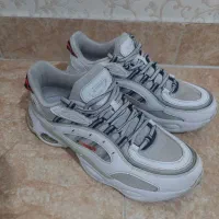 کتونی خارجی سایز ۴۰