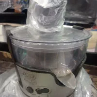 آب میوه گیری دو کار  در حد نو دومیلیون هشصد