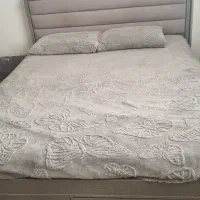 تخت دو نفره