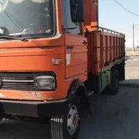 استخدام راننده پایه دو