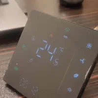 کلید ترموسات هوشمند فن کویل تویا و کلید چهار پل