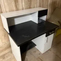 میز اداری و تحریر