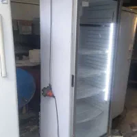 یخچال تک درب و ایستاده