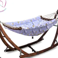 گهواره کودک در حد نو