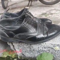 کفش قدیم چرم.بفرما
