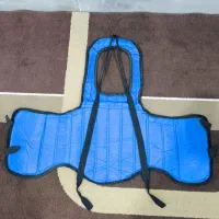 هوگو ووشو،کاپ(بیضه بند)