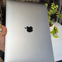 MacBook Pro 2019 13inch corei5 256/8