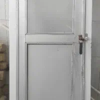درب آلومینیومی بهمراه چهار چوب