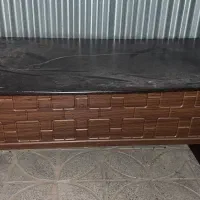 فروش یکعدد میز اداری