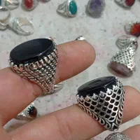 سرخ ومشکی|کلکسیون اشیاء عتیقه|بندرعباس, |دیوار