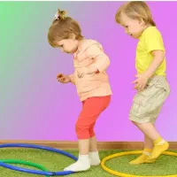 کلاس تخصصی بازی و ورزش کودکان در خیابان کمال