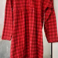 ۲ تا لباس نو، یکی خیلی کم پوشیده شده