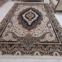 فرش محتشم کاشان  دستبافت گونه ماشینی
