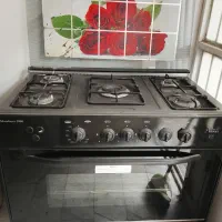 گاز فر دار بسیارتمیز و سالم