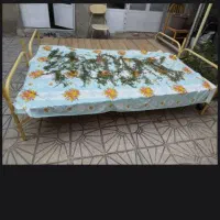 تخت آهنی در حد نو سالم|تخت و سرویس خواب|کرمانشاه, |دیوار