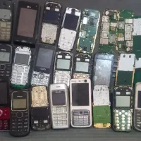 تعدادی گوشی ساده کارکرده