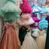 اجاره و فروش لباس عروس بچگانه ومجلسی|کفش و لباس بچه|مشهد, عامل|دیوار