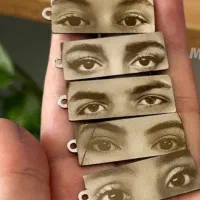 حکاکی گردنبند با آویز عکس چشم یار