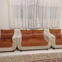 یک دست مبل هفت نفره، میز ناهارخوری، میز و گل میز|مبلمان خانگی و میز عسلی|شیراز, صدا و سیما|دیوار