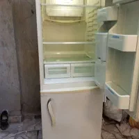 یخچال سالم تمیز درحال کار