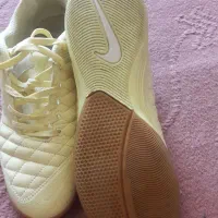 کفش فوتسال|تجهیزات ورزشی|ساوه, |دیوار