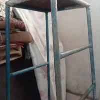 چهارپایه آهنی بلند و محکم|صندلی و نیمکت|گلبهار, شهر جدید گلبهار|دیوار