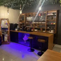 نصب کاغذدیواری، نصب کفپوش و قرنیز،نصب کابینت و کمد|خدمات پیشه و مهارت|دزفول, |دیوار