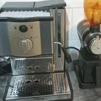 فروش دستگاه قهوه ساز در حد نو به همراه آسیاب n600