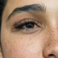 اکستنشن و کاشت مژه/لیفت ابرو و مژه/آموزش