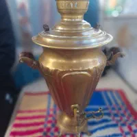 یک عدد سماور برنجی زغالی|کلکسیون اشیاء عتیقه|فومن, |دیوار