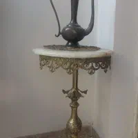 میز برنزی